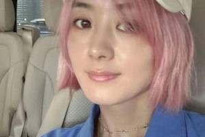 赵丽颖粉发造型引爆热搜 37岁逆龄少女感惊艳全网