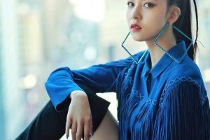 宋妍霏时尚穿搭PK：撞衫周也章若楠谁更胜一筹