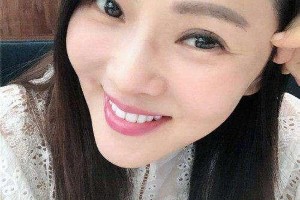 49岁伊能静冻龄秘诀：与儿子似姐弟，家庭幸福惹人羡