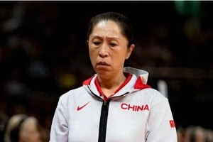 女篮选拔争议：刘禹彤张子宇为何被拒？