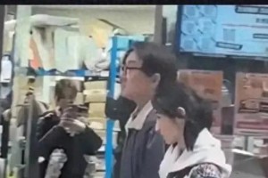 成龙张子枫新片《捕风追影》引爆期待