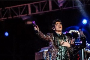 周杰伦演唱会门票炒至2.3万，黄牛产业链揭秘