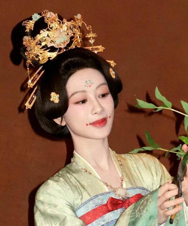 杨紫近期亮相