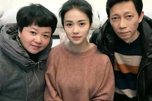 明星全家福揭秘：丑基因太强大，谁丑遗传谁！