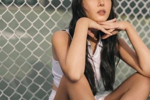 蒋梦婕《男人装》写真展现性感身材，颠覆林黛玉柔弱形象